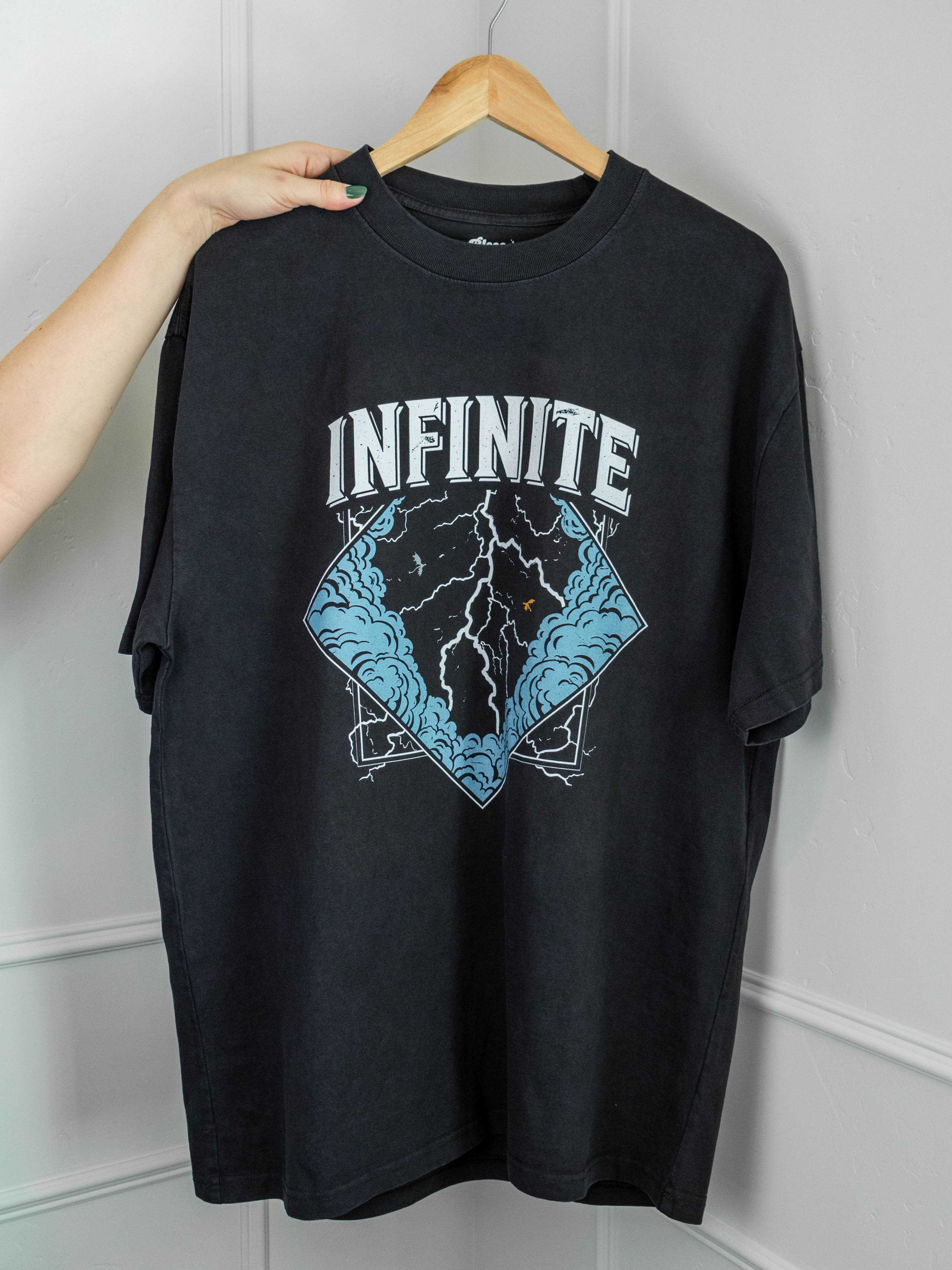 Infinite Violet Sorrengail Tee